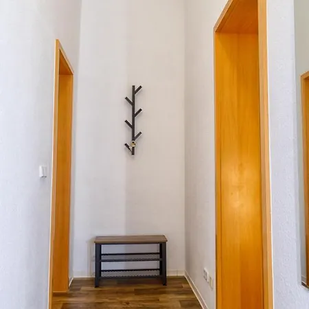 Apartament Blue Chili 20 - Zentral In Der Wlan Bis 4 Pers Magdeburg